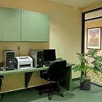 Best Western Plus Kendall Hotel&Suites 