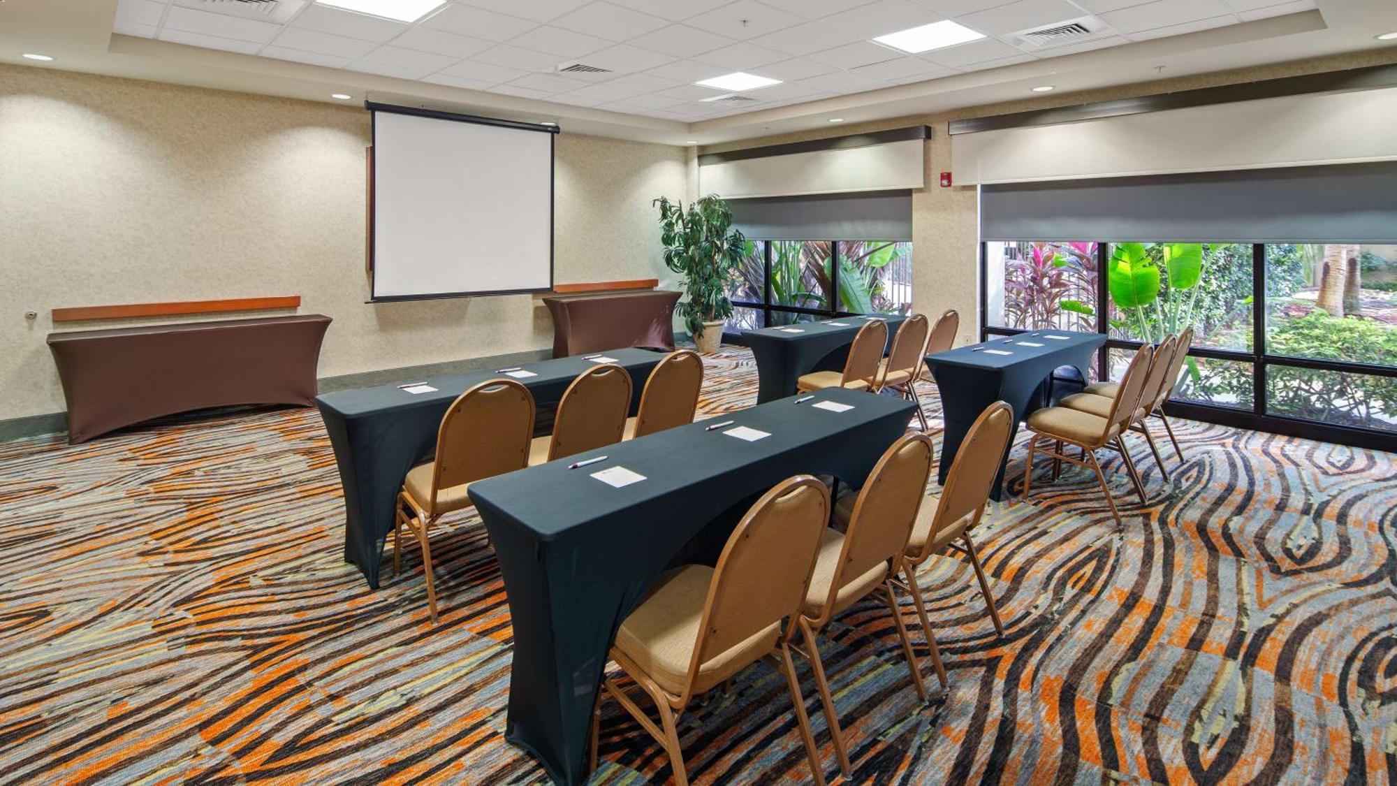 Hotel Western Kendall & 3*