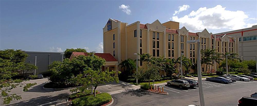 Western Kendall & Hotel 3*