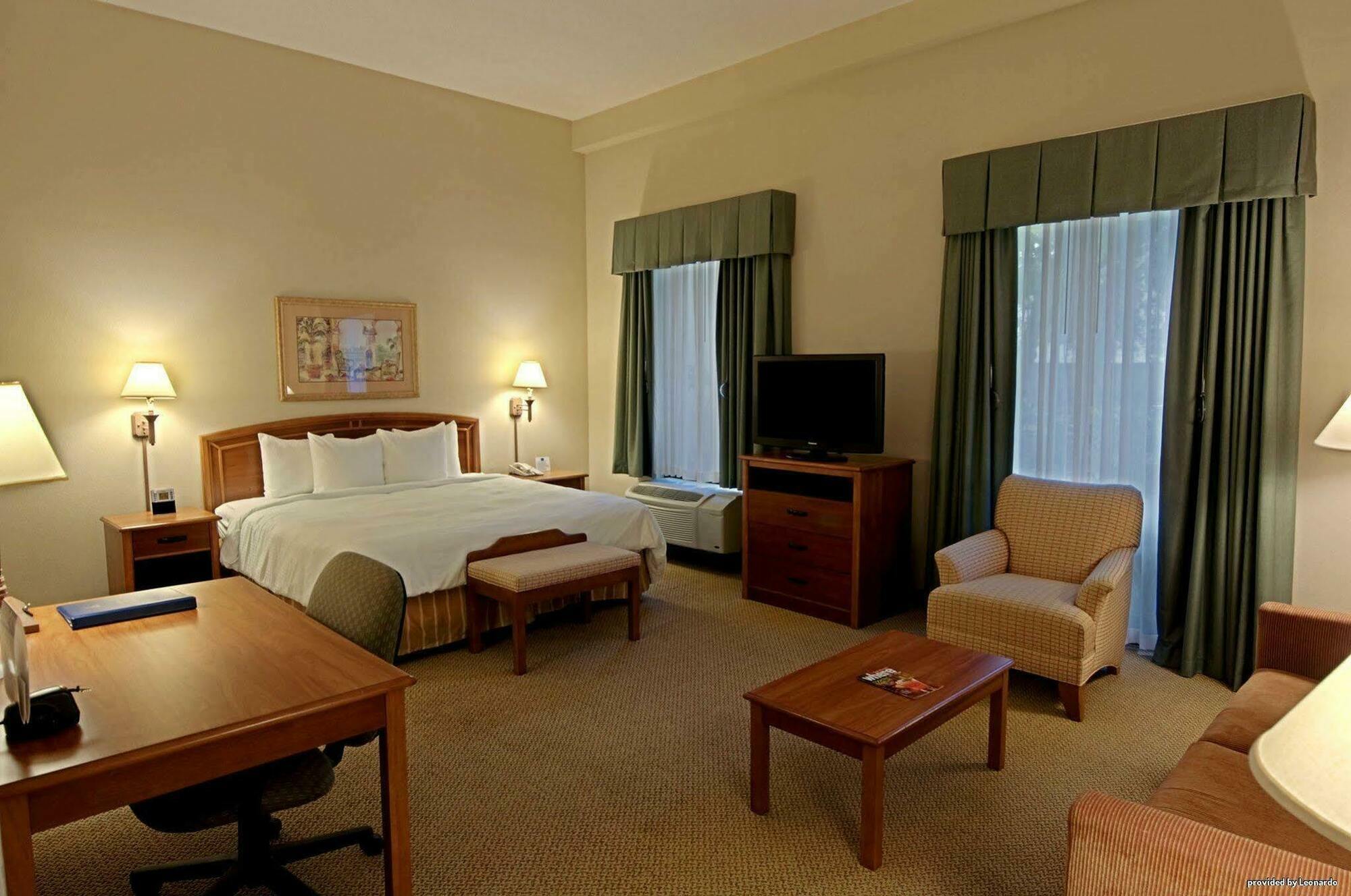 Western Kendall & Hotel The Crossings